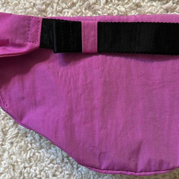 Baggu Crescent Fanny Pack. Color: Extra Pink. - Picture 5 of 8